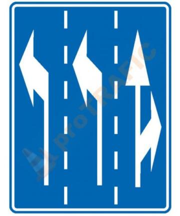 Indicator rutier de orientare F21 Selectarea circulatiei pe directii de mers în apropierea intersectiei