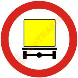 Indicator rutier interzicere sau restrictie C47 Accesul interzis vehiculelor care transporta marfuri periculoase